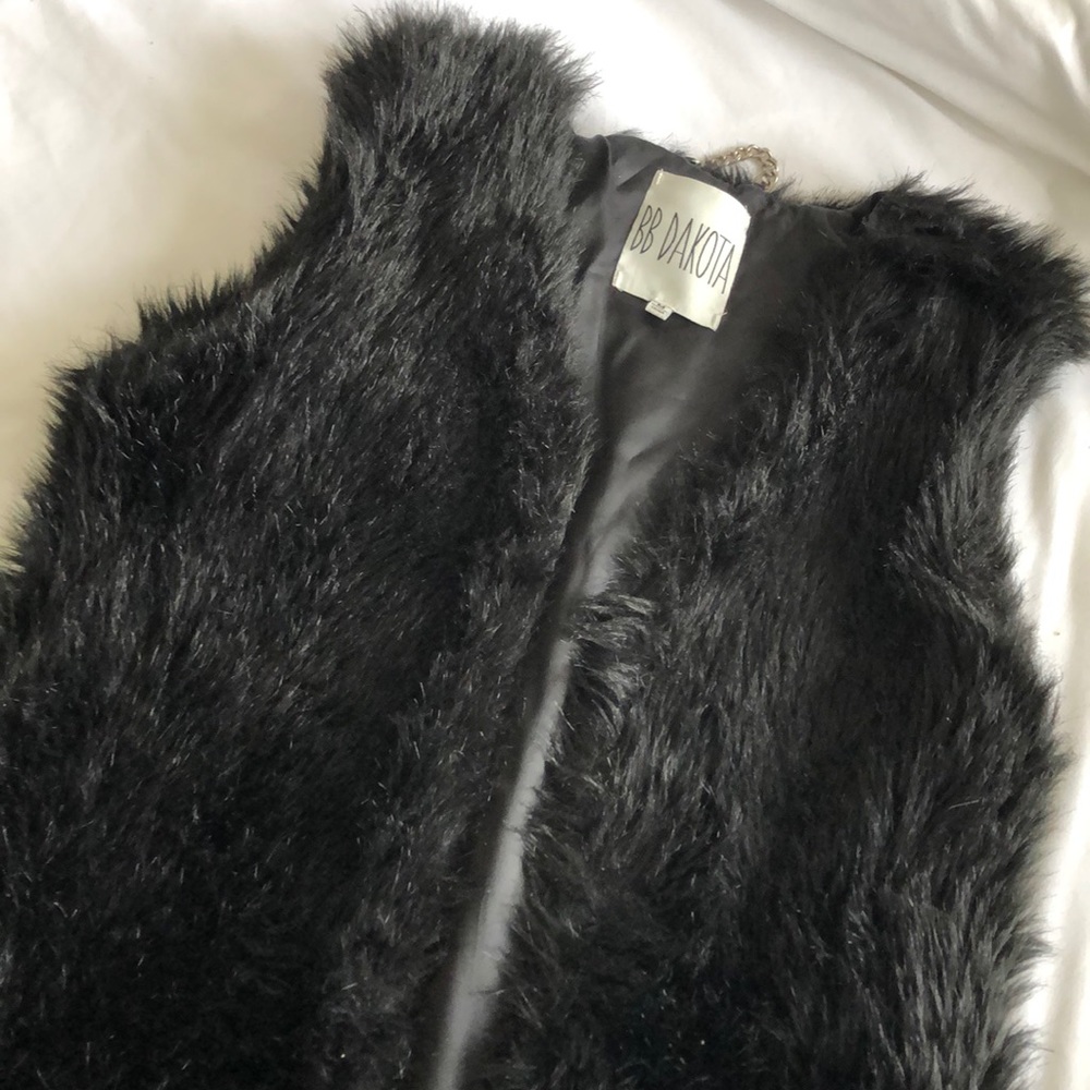 Black faux fur vest